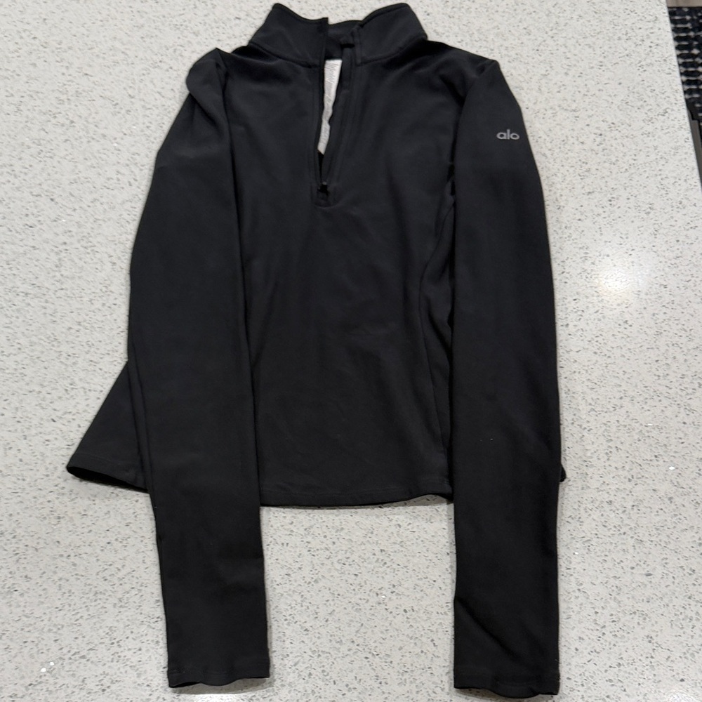 ALO Yoga Black Logo Sleeve Pullover